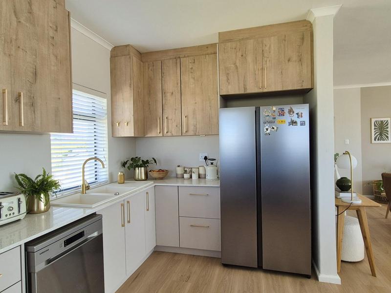 3 Bedroom Property for Sale in Kleinbaai Western Cape